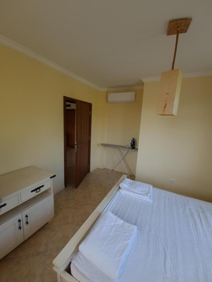 Santa Marina Apartaments- Karina 1 Созопол Екстериор снимка